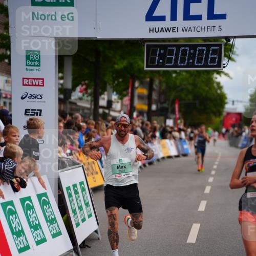 20.09.2026 - PSD Bank Halbmarathon LAZAROV Photography http://msf.ph/oto/10500571 20.09.2026 11:30:05 Ziel 2751, 3177, 3591 meine-sportfotos.de