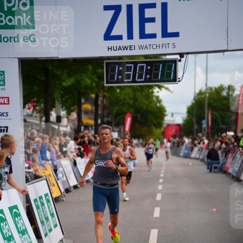 20.09.2026 - PSD Bank Halbmarathon LAZAROV Photography http://msf.ph/oto/10500595 20.09.2026 11:30:11 Ziel 2751, 3238, 3591, 4141 meine-sportfotos.de