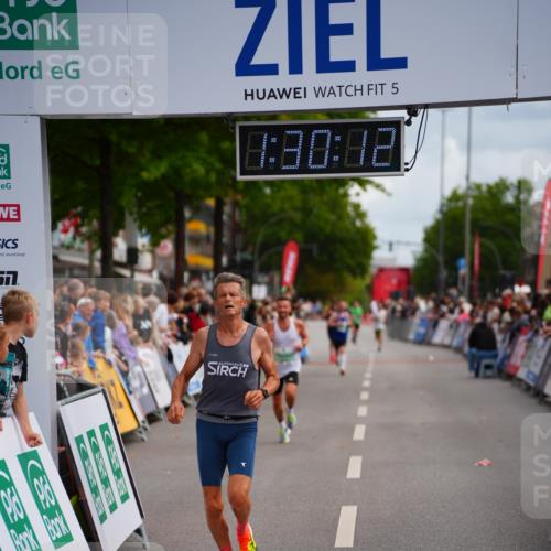 20.09.2026 - PSD Bank Halbmarathon LAZAROV Photography http://msf.ph/oto/10500598 20.09.2026 11:30:11 Ziel 2751, 3238, 3591, 4141 meine-sportfotos.de