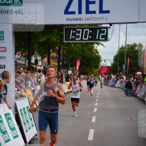 20.09.2026 - PSD Bank Halbmarathon LAZAROV Photography http://msf.ph/oto/10500604 20.09.2026 11:30:12 Ziel 2751, 3238, 3591, 4141 meine-sportfotos.de