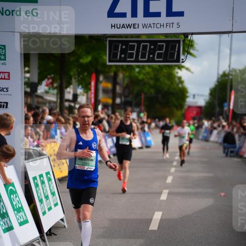 20.09.2026 - PSD Bank Halbmarathon LAZAROV Photography http://msf.ph/oto/10500634 20.09.2026 11:30:20 Ziel 2240, 2360, 3238, 4141 meine-sportfotos.de
