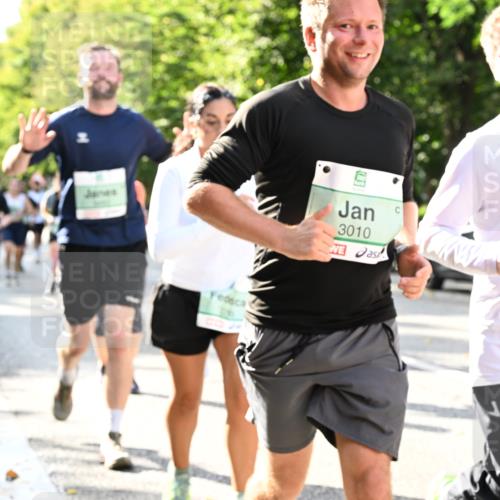 20.09.2026 - PSD Bank Halbmarathon Dr. Thomas Lammeyer http://msf.ph/oto/10500650 20.09.2026 10:53:09 Laufen 3010, 3011 meine-sportfotos.de