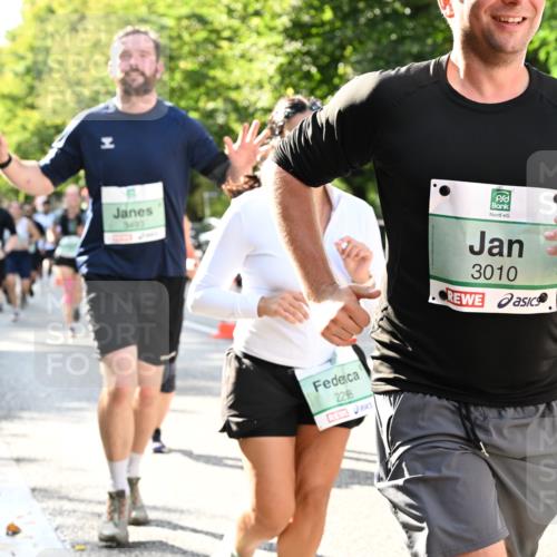 20.09.2026 - PSD Bank Halbmarathon Dr. Thomas Lammeyer http://msf.ph/oto/10500652 20.09.2026 10:53:09 Laufen 3403, 228, 253, 3010 meine-sportfotos.de