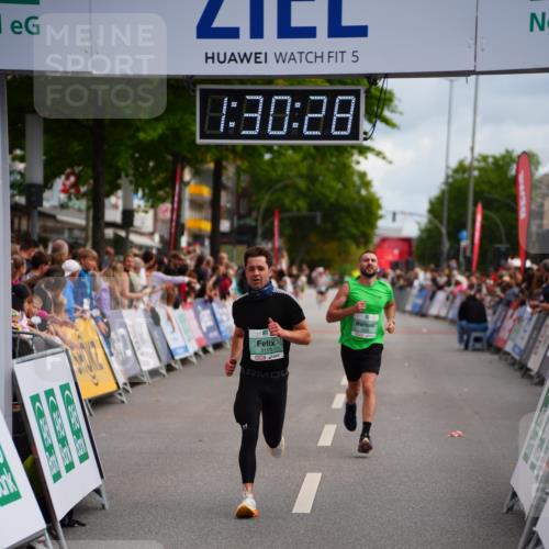 20.09.2026 - PSD Bank Halbmarathon LAZAROV Photography http://msf.ph/oto/10500681 20.09.2026 11:30:27 Ziel 1246, 2240, 2360, 2369, 3119 meine-sportfotos.de