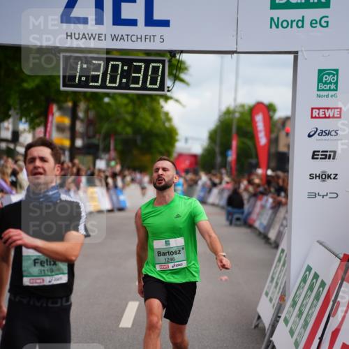 20.09.2026 - PSD Bank Halbmarathon LAZAROV Photography http://msf.ph/oto/10500751 20.09.2026 11:30:30 Ziel 1246, 2240, 2369, 3119 meine-sportfotos.de