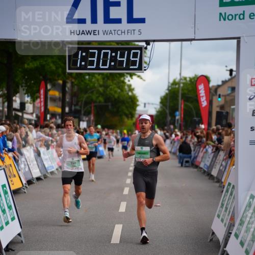 20.09.2026 - PSD Bank Halbmarathon LAZAROV Photography http://msf.ph/oto/10500839 20.09.2026 11:30:49 Ziel 1055, 4712 meine-sportfotos.de