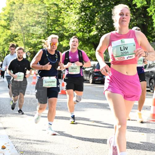20.09.2026 - PSD Bank Halbmarathon Dr. Thomas Lammeyer http://msf.ph/oto/10500867 20.09.2026 10:53:43 Laufen 2576, 3294, 2804, 2764 meine-sportfotos.de