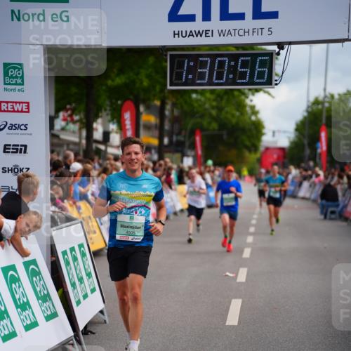 20.09.2026 - PSD Bank Halbmarathon LAZAROV Photography http://msf.ph/oto/10500916 20.09.2026 11:30:55 Ziel 1055, 3009, 4505, 4712 meine-sportfotos.de