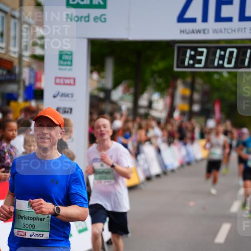 20.09.2026 - PSD Bank Halbmarathon LAZAROV Photography http://msf.ph/oto/10500959 20.09.2026 11:31:00 Ziel 1724, 3009, 4113, 4504, 4505 meine-sportfotos.de