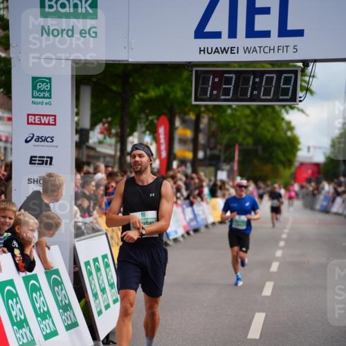 20.09.2026 - PSD Bank Halbmarathon LAZAROV Photography http://msf.ph/oto/10501015 20.09.2026 11:31:09 Ziel 1135, 1639, 1724, 3448, 4232, 4504 meine-sportfotos.de