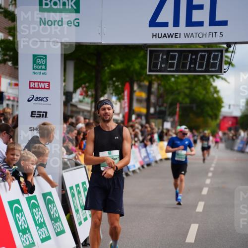 20.09.2026 - PSD Bank Halbmarathon LAZAROV Photography http://msf.ph/oto/10501017 20.09.2026 11:31:09 Ziel 1135, 1639, 1724, 3448, 4232, 4504 meine-sportfotos.de
