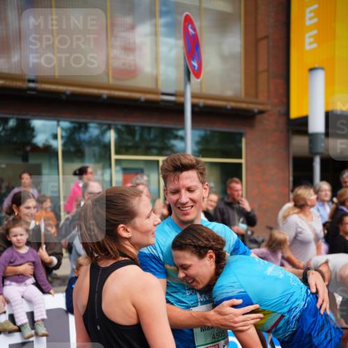 20.09.2026 - PSD Bank Halbmarathon LAZAROV Photography http://msf.ph/oto/10501034 20.09.2026 11:31:15 Ziel 1639, 2485, 3448 meine-sportfotos.de