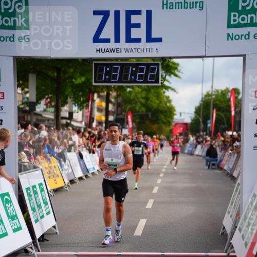 20.09.2026 - PSD Bank Halbmarathon LAZAROV Photography http://msf.ph/oto/10501055 20.09.2026 11:31:21 Ziel 2485, 3360, 4527 meine-sportfotos.de