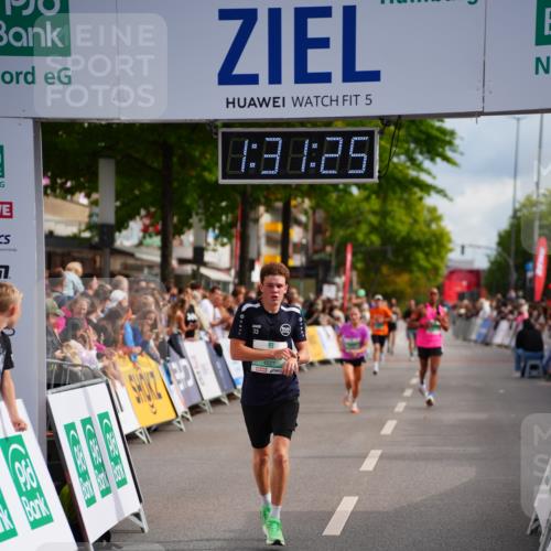 20.09.2026 - PSD Bank Halbmarathon LAZAROV Photography http://msf.ph/oto/10501122 20.09.2026 11:31:24 Ziel 2485, 3360, 4527 meine-sportfotos.de