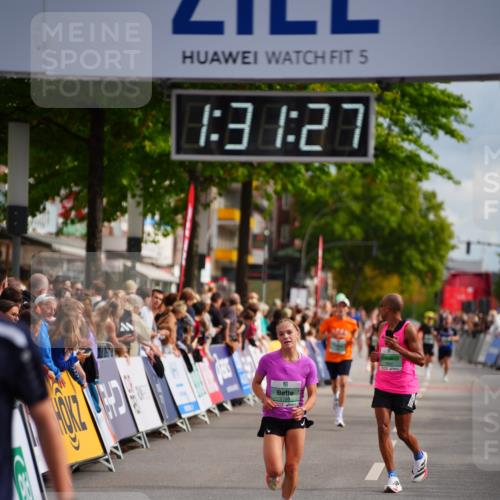 20.09.2026 - PSD Bank Halbmarathon LAZAROV Photography http://msf.ph/oto/10501128 20.09.2026 11:31:27 Ziel 2485, 3198, 3360, 4527, 4664 meine-sportfotos.de