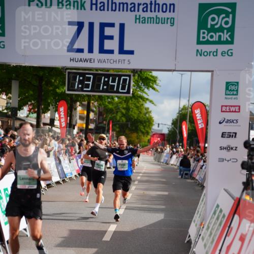 20.09.2026 - PSD Bank Halbmarathon LAZAROV Photography http://msf.ph/oto/10501318 20.09.2026 11:31:39 Ziel 2378, 3317, 3393, 3899, 4177, 4567, 4664 meine-sportfotos.de