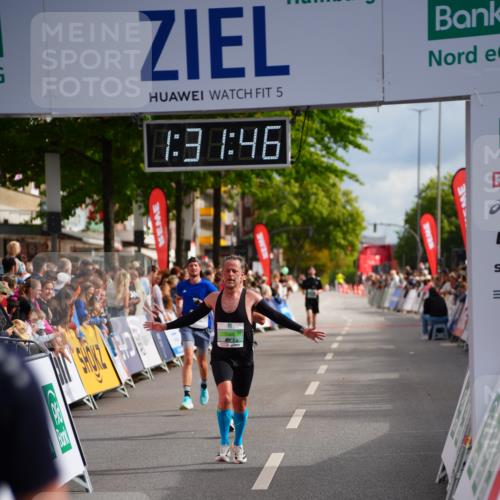 20.09.2026 - PSD Bank Halbmarathon LAZAROV Photography http://msf.ph/oto/10501451 20.09.2026 11:31:46 Ziel 2378, 3230, 3317, 3393, 3721, 4177, 4567, 4573 meine-sportfotos.de