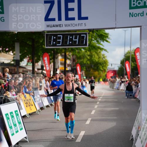 20.09.2026 - PSD Bank Halbmarathon LAZAROV Photography http://msf.ph/oto/10501457 20.09.2026 11:31:46 Ziel 2378, 3230, 3317, 3393, 3721, 4177, 4567, 4573 meine-sportfotos.de