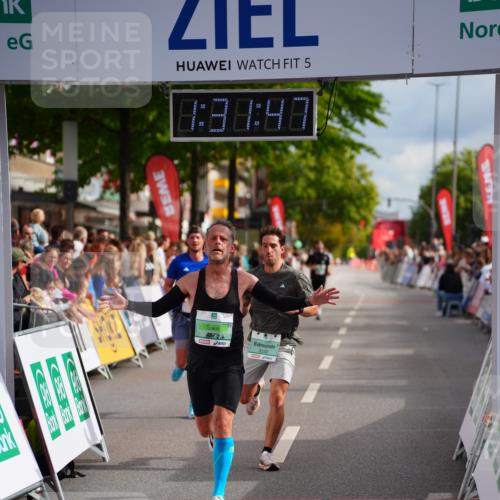 20.09.2026 - PSD Bank Halbmarathon LAZAROV Photography http://msf.ph/oto/10501475 20.09.2026 11:31:47 Ziel 2378, 3230, 3317, 3393, 3721, 4567, 4573 meine-sportfotos.de