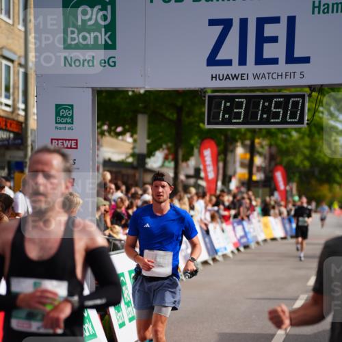 20.09.2026 - PSD Bank Halbmarathon LAZAROV Photography http://msf.ph/oto/10501538 20.09.2026 11:31:49 Ziel 2378, 3230, 3317, 3721, 4567, 4573 meine-sportfotos.de