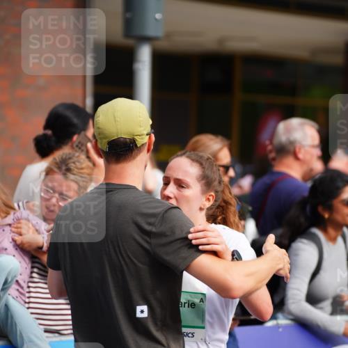 20.09.2026 - PSD Bank Halbmarathon LAZAROV Photography http://msf.ph/oto/10501588 20.09.2026 11:31:53 Ziel 3230, 3340, 3721, 4573 meine-sportfotos.de