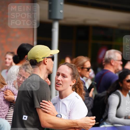 20.09.2026 - PSD Bank Halbmarathon LAZAROV Photography http://msf.ph/oto/10501591 20.09.2026 11:31:54 Ziel 3230, 3340, 3721, 4573 meine-sportfotos.de