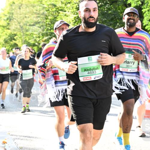 20.09.2026 - PSD Bank Halbmarathon Dr. Thomas Lammeyer http://msf.ph/oto/10501598 20.09.2026 10:55:39 Laufen 4693, 3694 meine-sportfotos.de