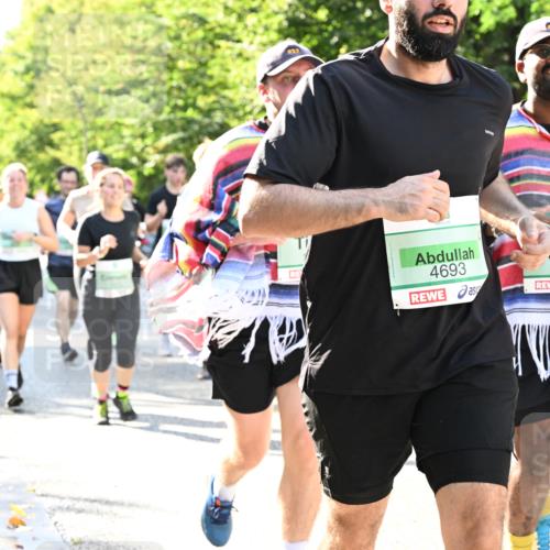 20.09.2026 - PSD Bank Halbmarathon Dr. Thomas Lammeyer http://msf.ph/oto/10501600 20.09.2026 10:55:39 Laufen 4693, 3694 meine-sportfotos.de