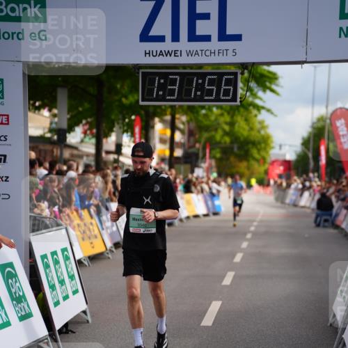 20.09.2026 - PSD Bank Halbmarathon LAZAROV Photography http://msf.ph/oto/10501648 20.09.2026 11:31:56 Ziel 3230, 3340, 3721 meine-sportfotos.de
