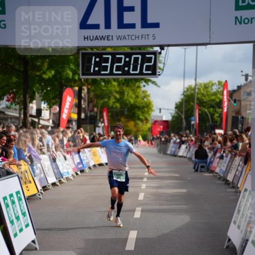 20.09.2026 - PSD Bank Halbmarathon LAZAROV Photography http://msf.ph/oto/10501683 20.09.2026 11:32:02 Ziel 3340, 3876 meine-sportfotos.de