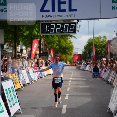 20.09.2026 - PSD Bank Halbmarathon LAZAROV Photography http://msf.ph/oto/10501707 20.09.2026 11:32:02 Ziel 3340, 3876 meine-sportfotos.de