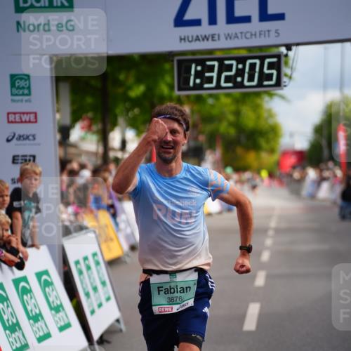 20.09.2026 - PSD Bank Halbmarathon LAZAROV Photography http://msf.ph/oto/10501815 20.09.2026 11:32:04 Ziel 3340, 3876 meine-sportfotos.de
