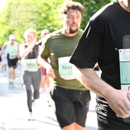 20.09.2026 - PSD Bank Halbmarathon Dr. Thomas Lammeyer http://msf.ph/oto/10501950 20.09.2026 10:56:35 Laufen 17, 1060 meine-sportfotos.de