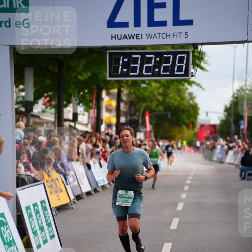 20.09.2026 - PSD Bank Halbmarathon LAZAROV Photography http://msf.ph/oto/10501962 20.09.2026 11:32:27 Ziel 2712, 4657 meine-sportfotos.de