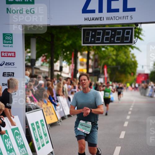 20.09.2026 - PSD Bank Halbmarathon LAZAROV Photography http://msf.ph/oto/10501998 20.09.2026 11:32:28 Ziel 2712, 4657 meine-sportfotos.de