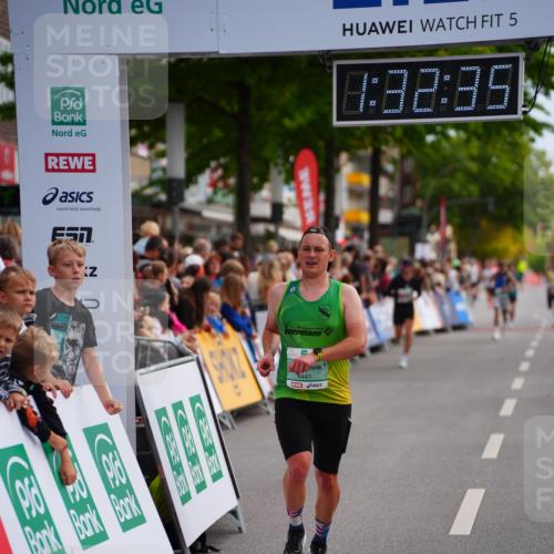 20.09.2026 - PSD Bank Halbmarathon LAZAROV Photography http://msf.ph/oto/10502023 20.09.2026 11:32:34 Ziel 2712, 4441 meine-sportfotos.de
