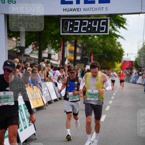 20.09.2026 - PSD Bank Halbmarathon LAZAROV Photography http://msf.ph/oto/10502059 20.09.2026 11:32:44 Ziel 1208, 2086, 2575, 2625 meine-sportfotos.de