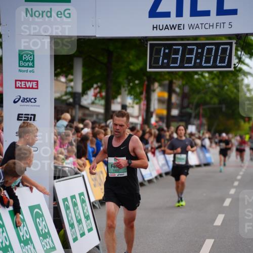 20.09.2026 - PSD Bank Halbmarathon LAZAROV Photography http://msf.ph/oto/10502141 20.09.2026 11:33:00 Ziel 1310, 1721, 1922, 2498, 3423, 3508 meine-sportfotos.de