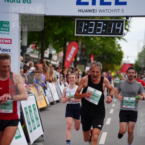 20.09.2026 - PSD Bank Halbmarathon LAZAROV Photography http://msf.ph/oto/10502183 20.09.2026 11:33:14 Ziel 1849, 3774, 3994, 4116, 4145 meine-sportfotos.de