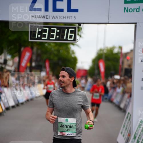 20.09.2026 - PSD Bank Halbmarathon LAZAROV Photography http://msf.ph/oto/10502204 20.09.2026 11:33:15 Ziel 1690, 1849, 3774, 3994, 4116, 4134, 4145, 4614 meine-sportfotos.de