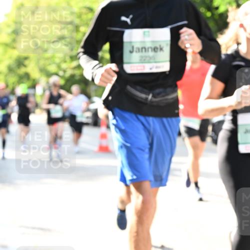 20.09.2026 - PSD Bank Halbmarathon Dr. Thomas Lammeyer http://msf.ph/oto/10502228 20.09.2026 10:57:10 Laufen 51, 2236 meine-sportfotos.de