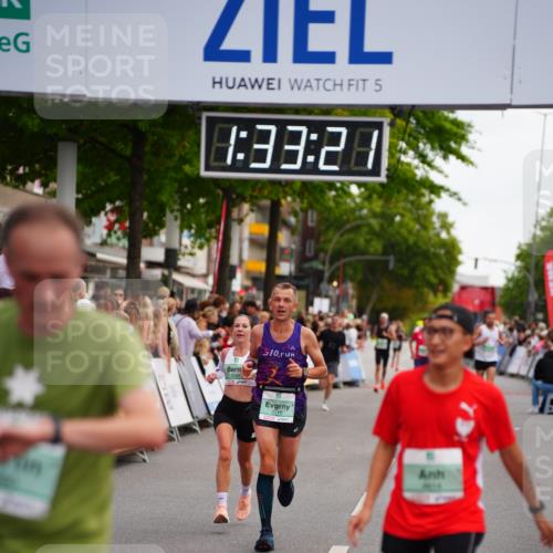 20.09.2026 - PSD Bank Halbmarathon LAZAROV Photography http://msf.ph/oto/10502261 20.09.2026 11:33:21 Ziel 1690, 1849, 2115, 3048, 3994, 4116, 4134, 4145, 4614 meine-sportfotos.de