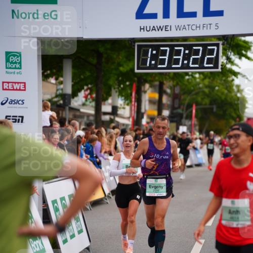 20.09.2026 - PSD Bank Halbmarathon LAZAROV Photography http://msf.ph/oto/10502264 20.09.2026 11:33:22 Ziel 1690, 1849, 2115, 3048, 3994, 4116, 4134, 4614 meine-sportfotos.de