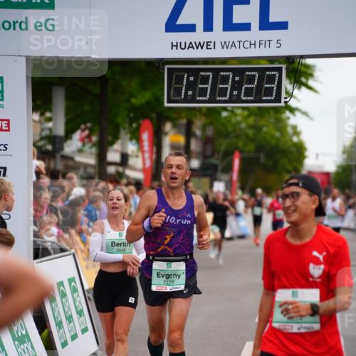 20.09.2026 - PSD Bank Halbmarathon LAZAROV Photography http://msf.ph/oto/10502270 20.09.2026 11:33:22 Ziel 1690, 1849, 2115, 3048, 3994, 4116, 4134, 4614 meine-sportfotos.de