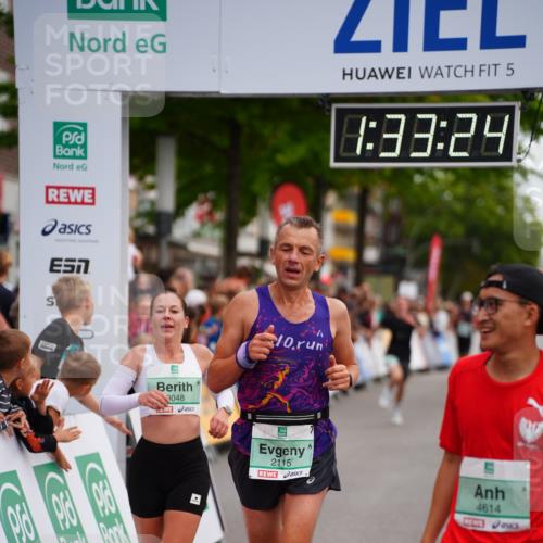 20.09.2026 - PSD Bank Halbmarathon LAZAROV Photography http://msf.ph/oto/10502280 20.09.2026 11:33:23 Ziel 1690, 2115, 2789, 3048, 4134, 4352, 4614 meine-sportfotos.de