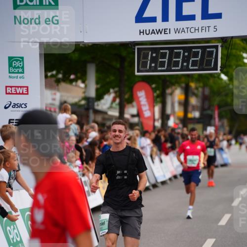 20.09.2026 - PSD Bank Halbmarathon LAZAROV Photography http://msf.ph/oto/10502293 20.09.2026 11:33:27 Ziel 1690, 1737, 2115, 2789, 3048, 4134, 4352, 4614 meine-sportfotos.de