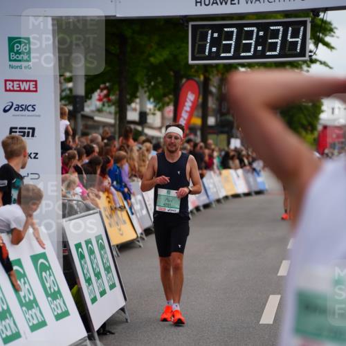 20.09.2026 - PSD Bank Halbmarathon LAZAROV Photography http://msf.ph/oto/10502324 20.09.2026 11:33:34 Ziel 1737, 2789, 4352, 4751 meine-sportfotos.de