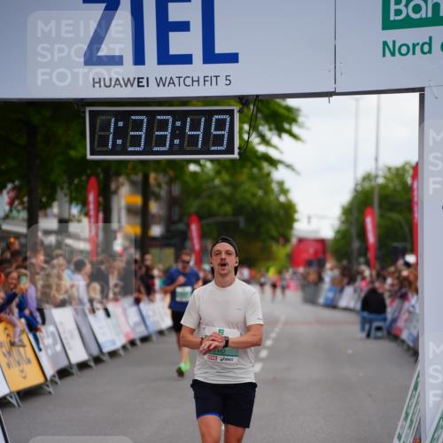 20.09.2026 - PSD Bank Halbmarathon LAZAROV Photography http://msf.ph/oto/10502367 20.09.2026 11:33:48 Ziel 2482, 2529, 4395 meine-sportfotos.de