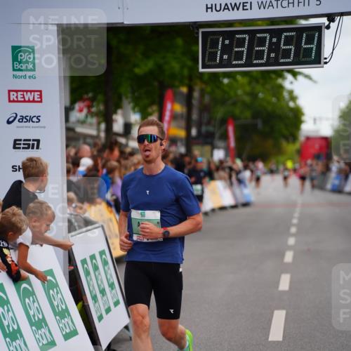 20.09.2026 - PSD Bank Halbmarathon LAZAROV Photography http://msf.ph/oto/10502404 20.09.2026 11:33:53 Ziel 2201, 2482 meine-sportfotos.de