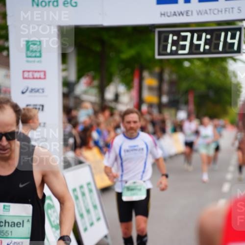 20.09.2026 - PSD Bank Halbmarathon LAZAROV Photography http://msf.ph/oto/10502422 20.09.2026 11:34:14 Ziel 1384, 1995, 2945, 3551, 4276, 4690 meine-sportfotos.de